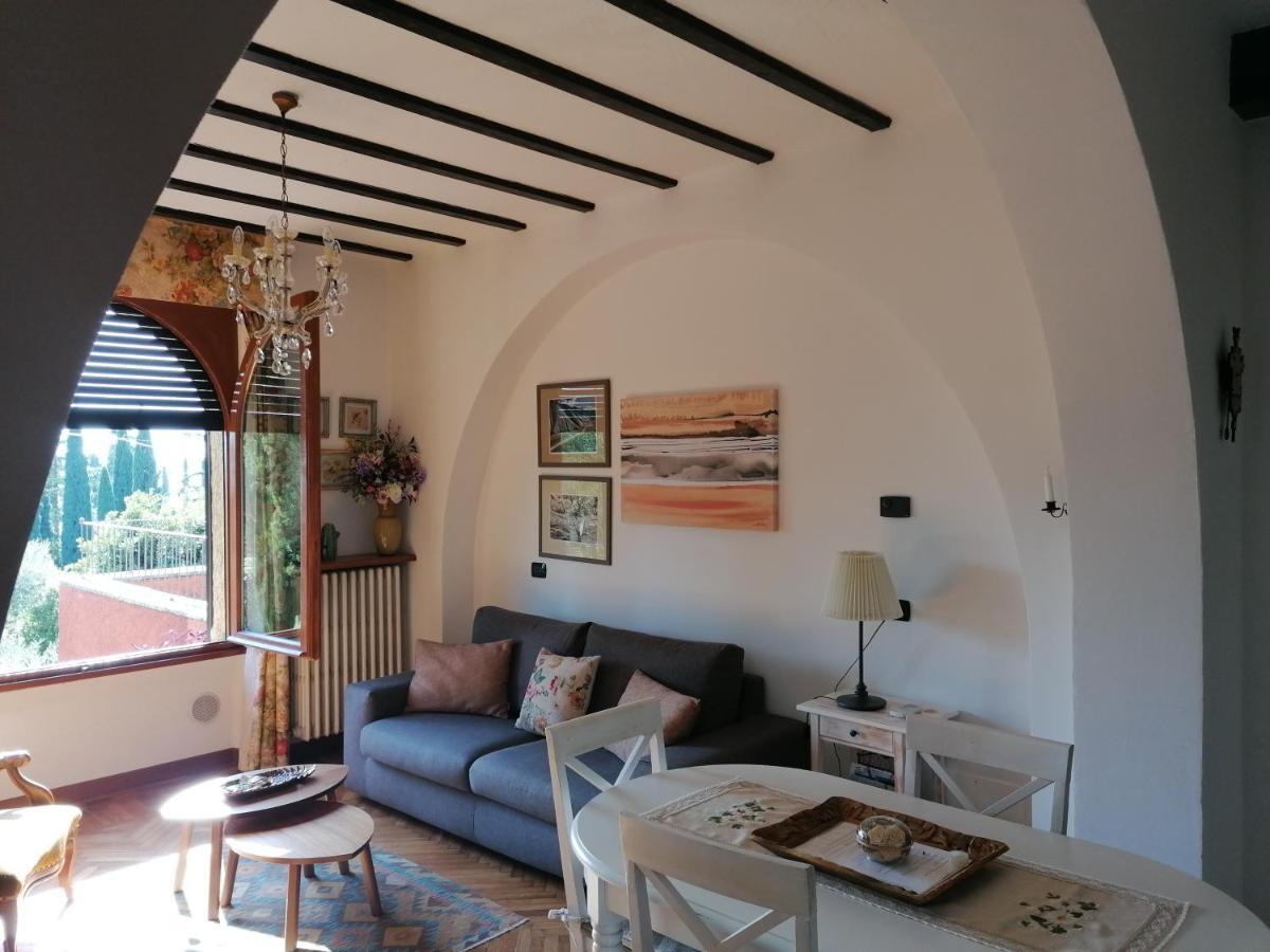 Villa Paradiso Apartment Сирмионе Екстериор снимка